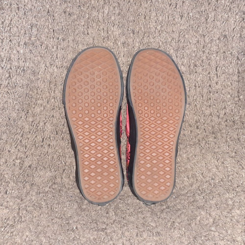 VANS-Classic Slip-On Festival Satin-Red-Size 5.5-Excellent - Picture 7 of 7